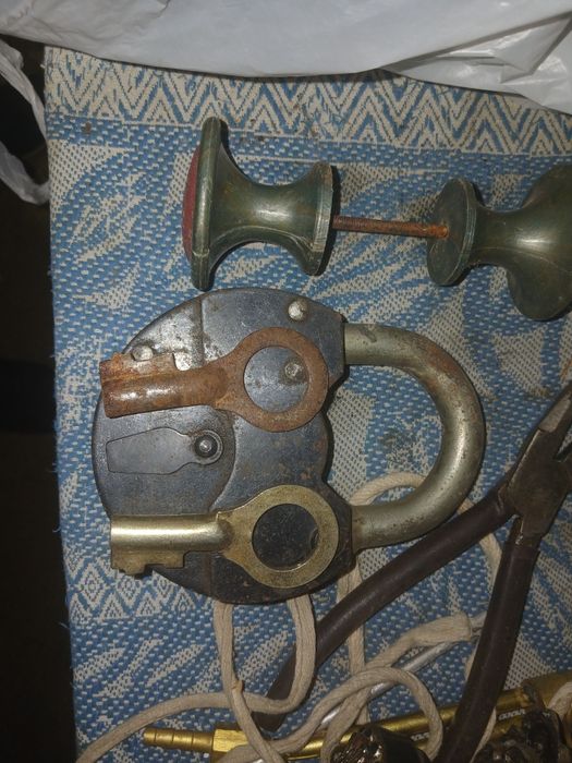 Продам замок для Гаража