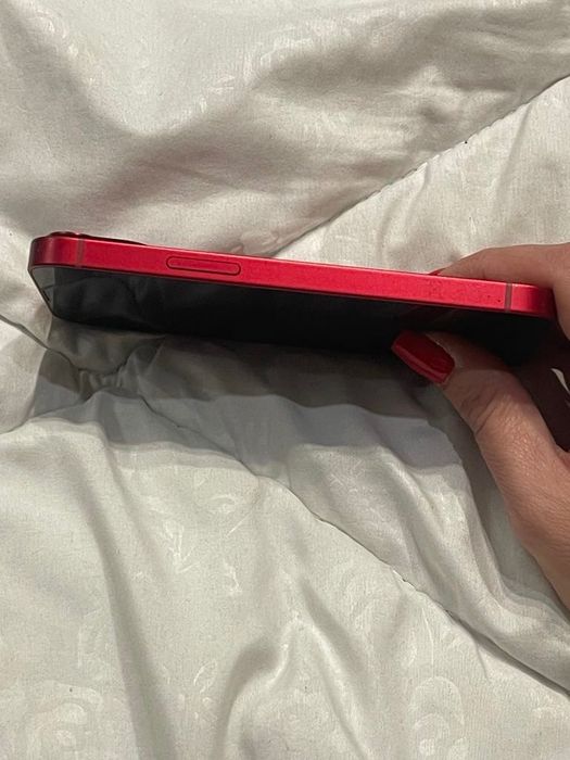 iPhone 13 mini red