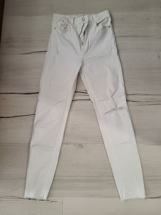 Бели дънки , скини, Stradivarius, 36 номер