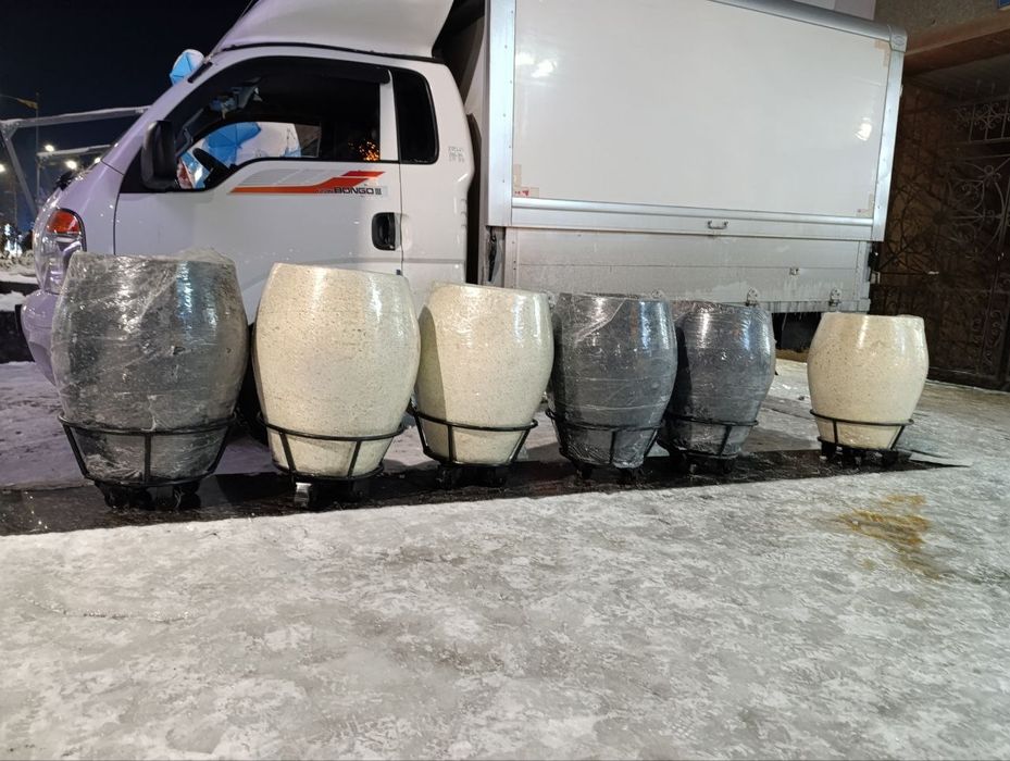 Тувак. Вазоны. Декоративные урны