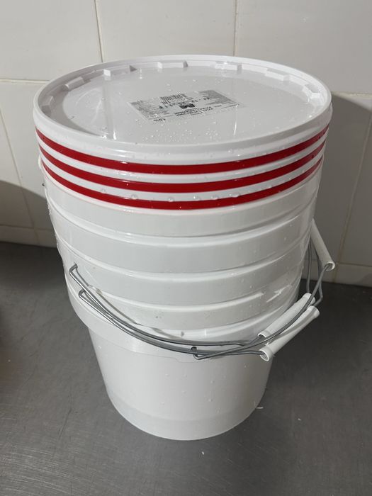 Ведро пластиковый
