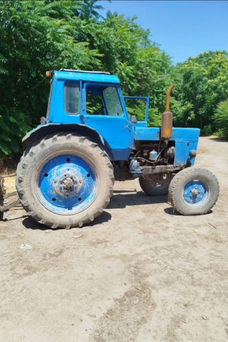 Mtz sotiladi traktor