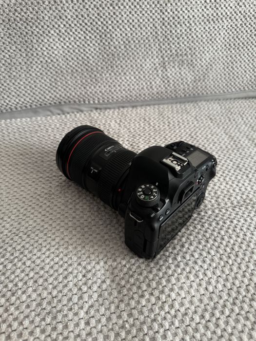 Продам Canon 6d mark 2 (без объектива)