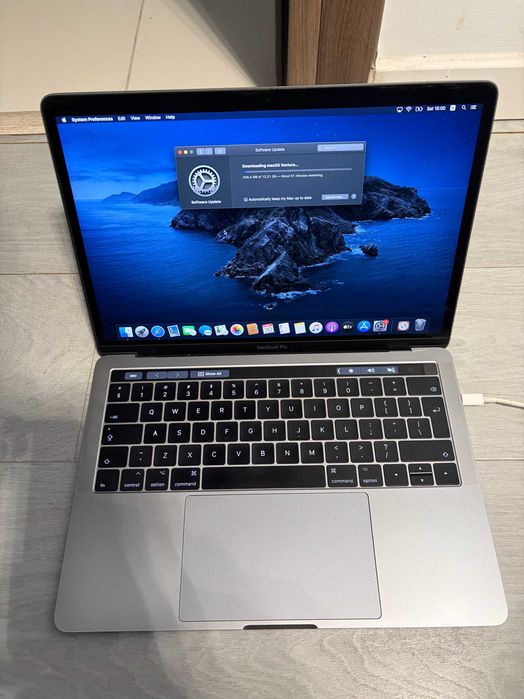 MacBook Pro 13 Touchbar, 2017, Intel i5 Dual Core, 512GB, 8GB RAM, Four Thunderbolt Ports