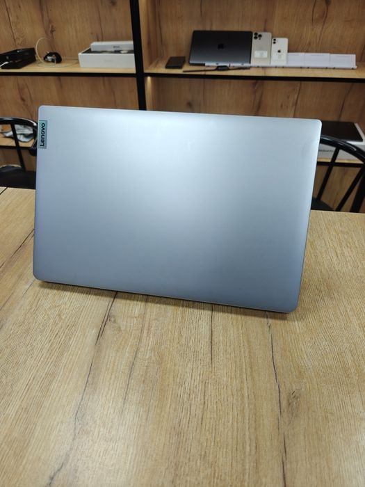 Ноутбук Lenovo Ryzen 5 7520U | 16 ОЗУ | 512