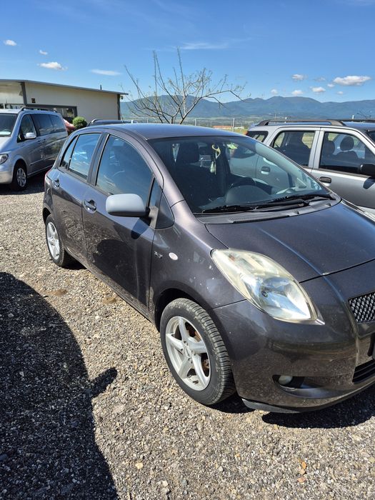 TOYOTA YARIS 2009