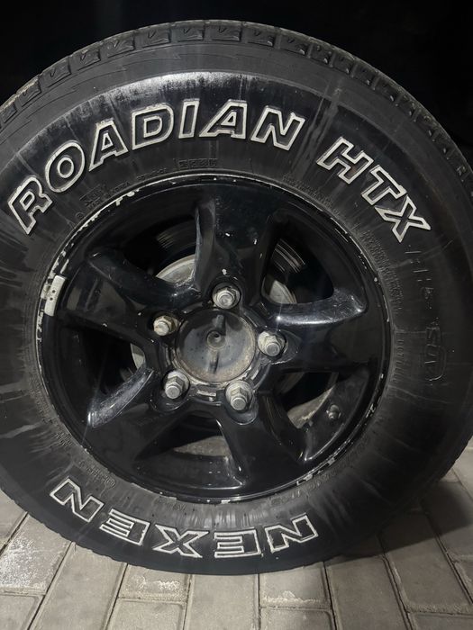 Диски с шинами на вндорожник