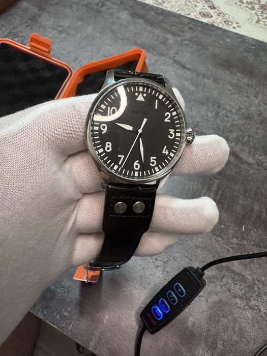 Часы Seiko. (механизм  vh31h. Кварц)