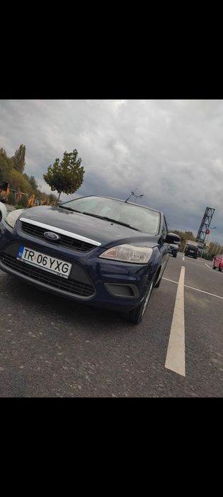 Vând Ford focus 2