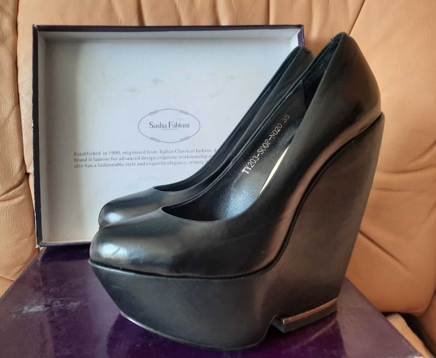 Туфли на платформе 35-36