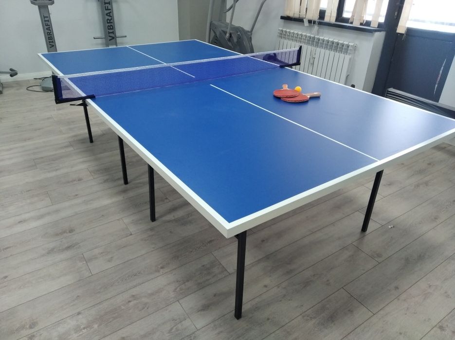 Настольный стол новый