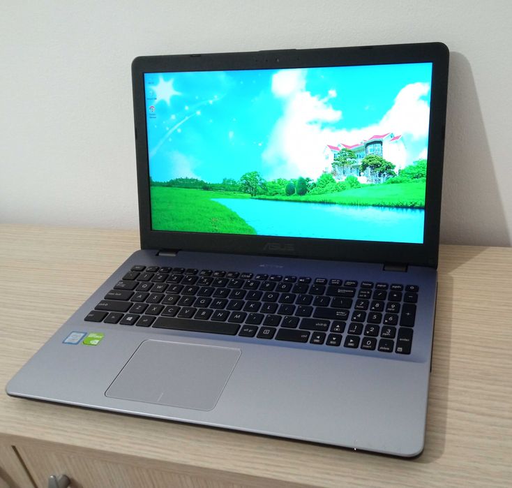 Laptop I7 ASUS GAMING SSD 512GB placa video dedicata NVIDIA 16GB ram ecran 15.6 inch 2 placi video windows 11 PRO licentiat