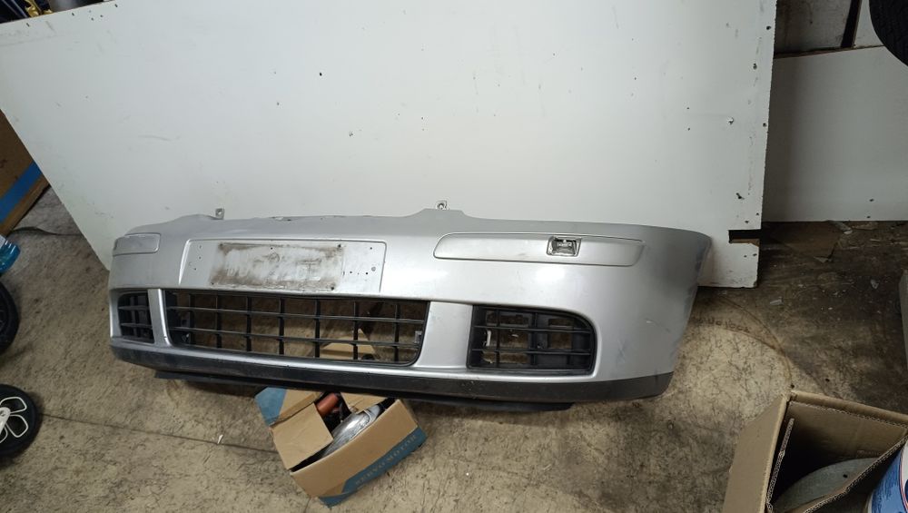 Оригинална предна броня Golf 5