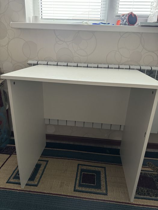 Срочно стол от zeta