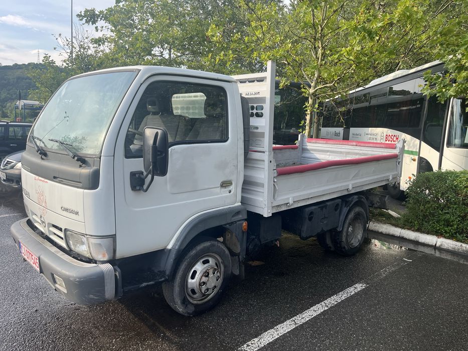 Nissan cabstar , basculabil in acte 2006