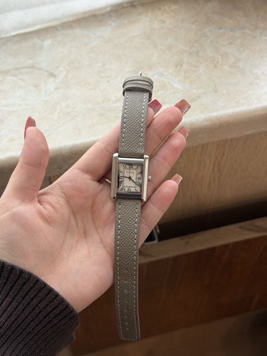 Продам часы наручные