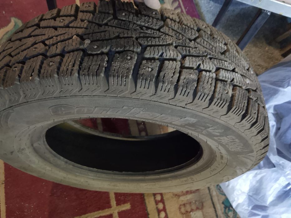 Продам зимнюю резину R13
