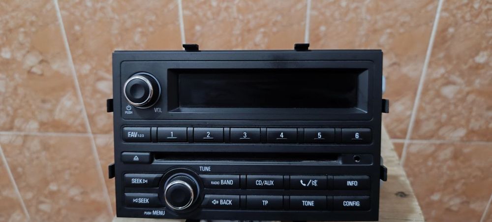 Штатный магнитафон для кобальта