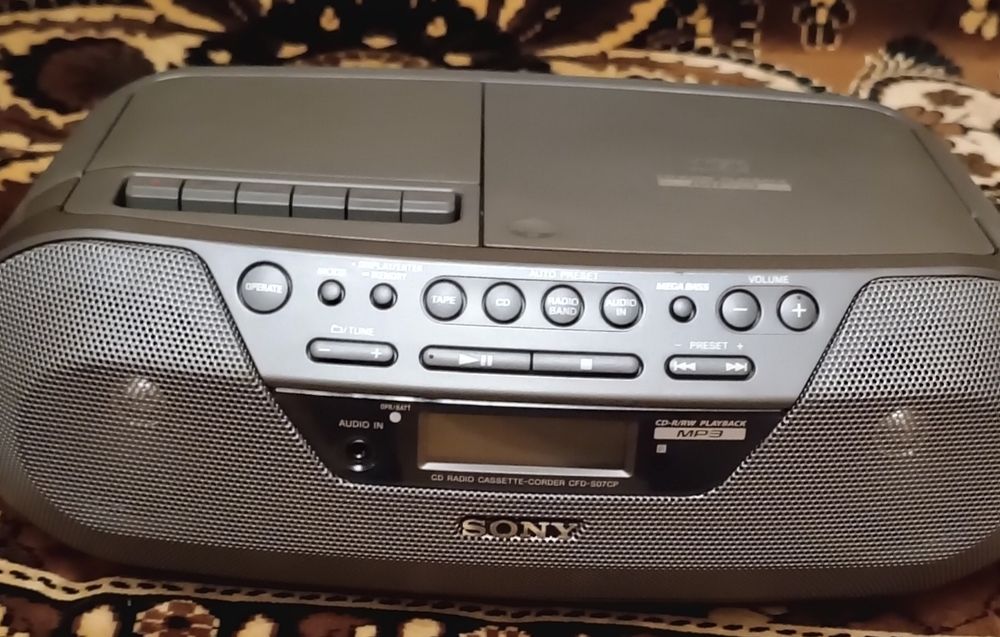 Магнитофон бумбокс Sony CFD-S07CP