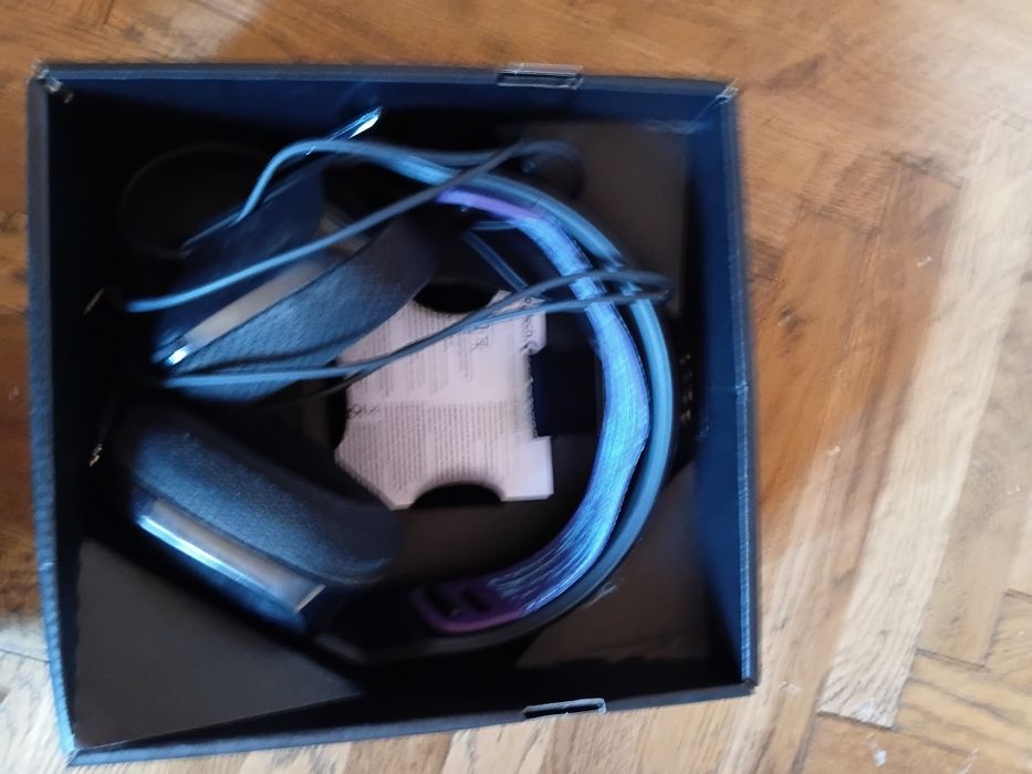 Vand casti logitech  G 335 funcționale pe ps4/5 pc