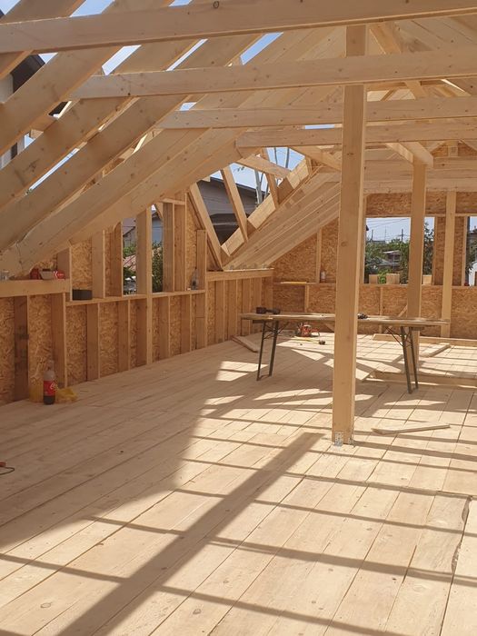 Mansarda tigla metalica ceramica acoperis velux