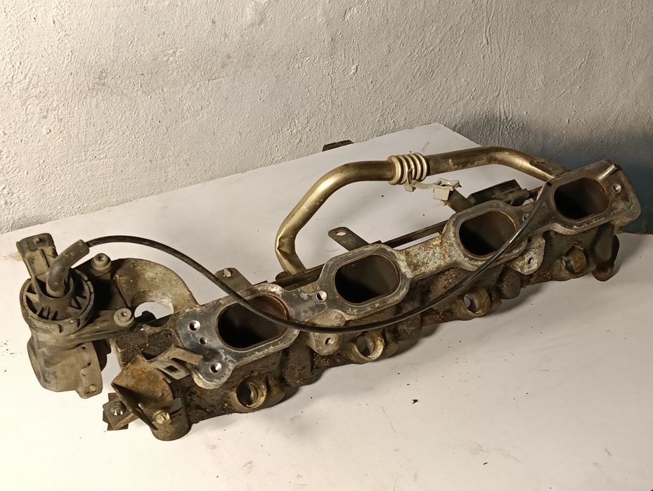 Блок вихрови клапи Opel 1.8 16V Astra H / Zafira / Vectra GM 24431920