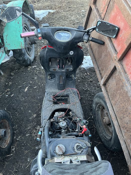 Продам скутер 150 кубов