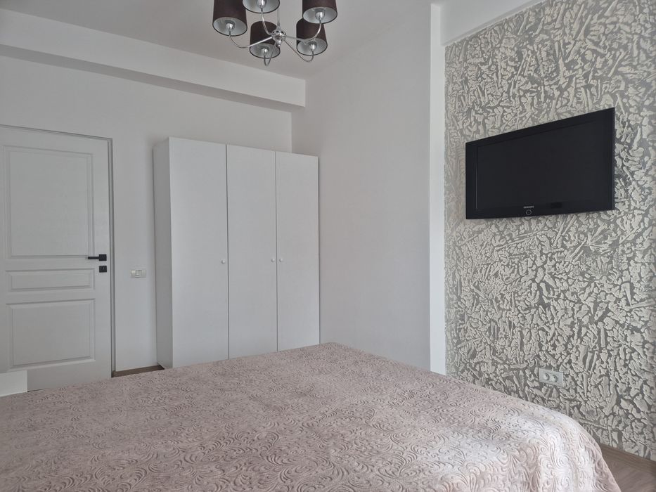 Închiriez apartament bloc nou!