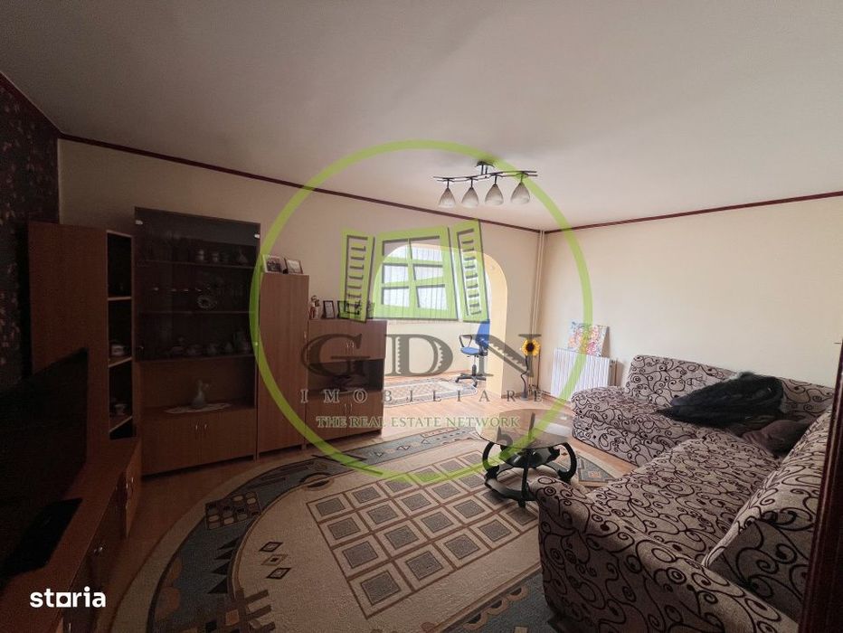 Apartament 3 camere, decomandat, cartier Rovine, zona liceul Tudor Arg