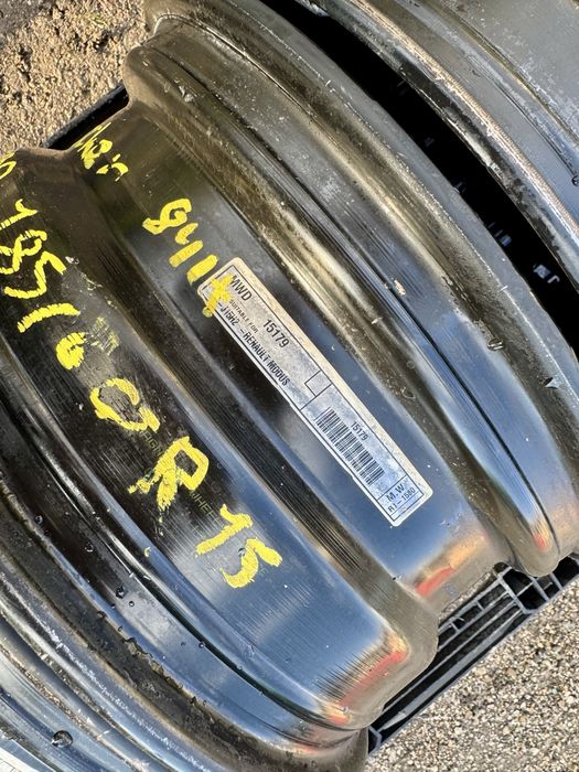 4бр.Оригинални джанти 15цола 4x100 за Renault Modus,Nissan Micra,Dacia