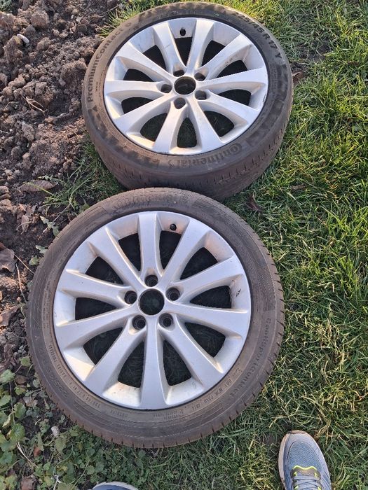 Vând patru  roti cu tot cu cauciucuri de vara