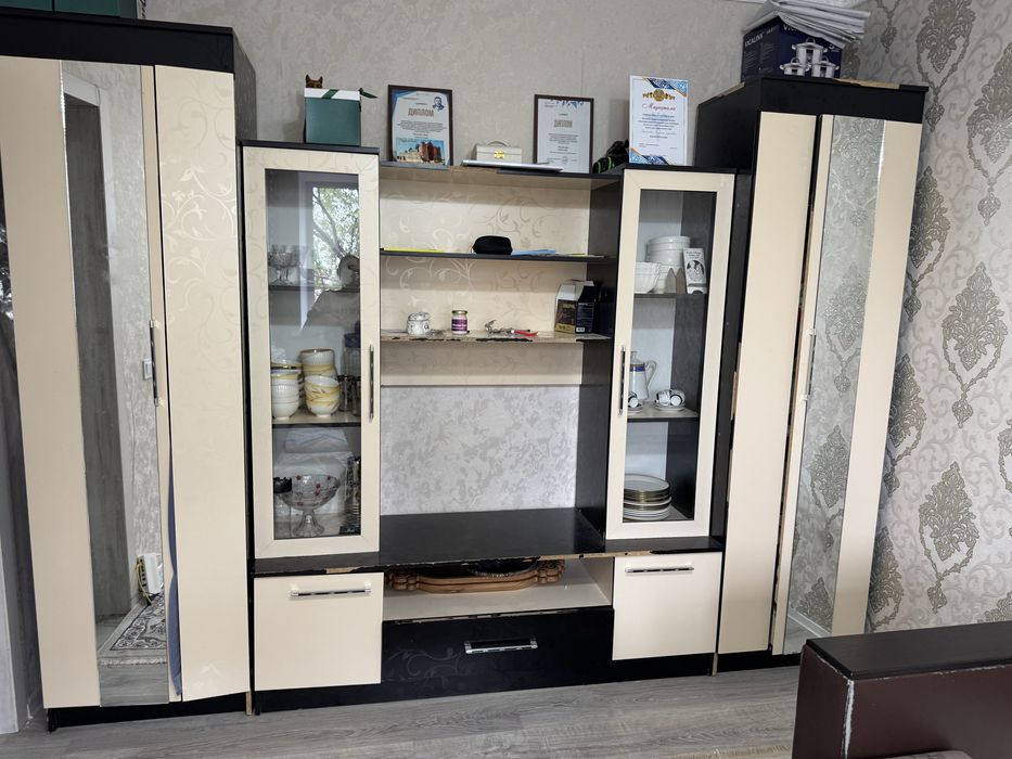 Горка стенка б/у 20000