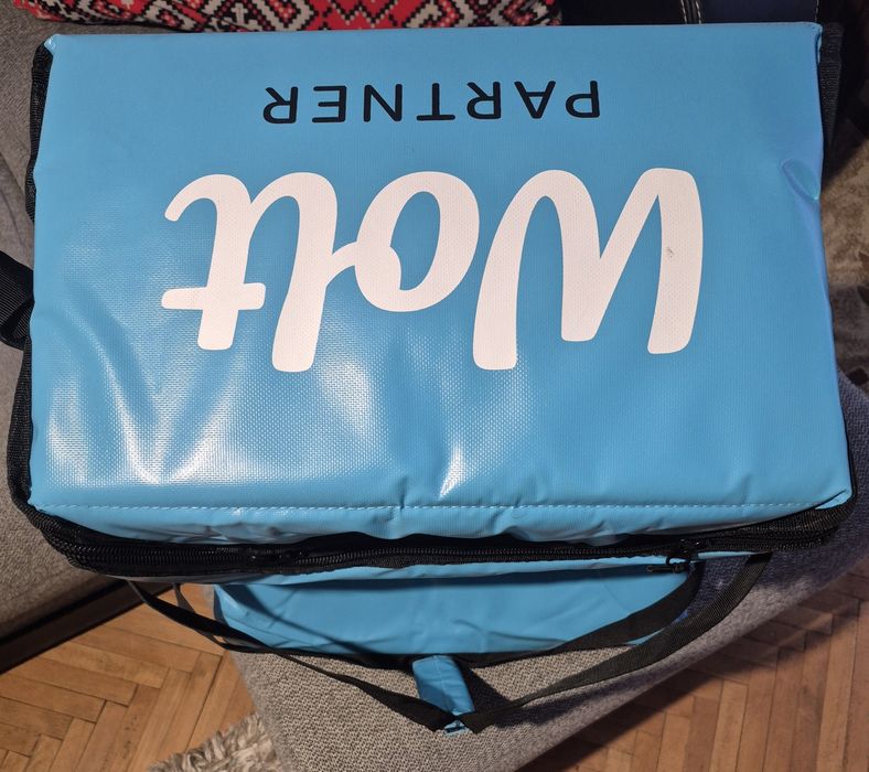 Vand geanta Wolt  noua