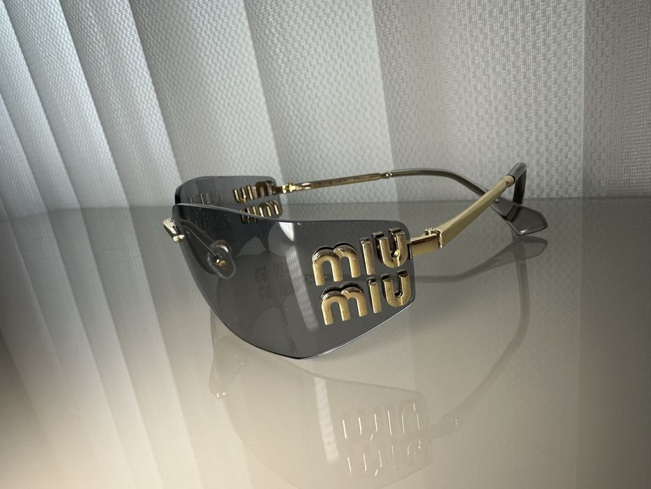 Дамски слънчеви очила различни видове марки Miu Miu Celine Chanel Loewe Fendi Valentino Dior