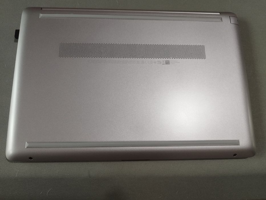 Лаптоп HP 250 G9, Intel® Core™ i5-1235U, 15.6" Full HD, RAM 16GB, 512G