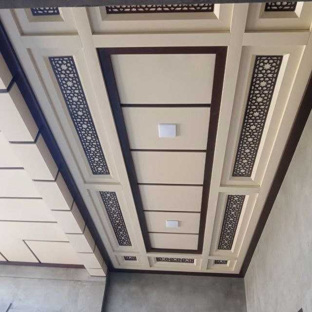 Tunikabond va Travertin,.