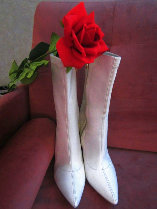 Английски Бели Боти - Бранд SIMMI