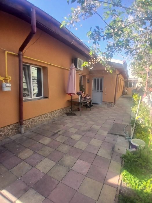 Casă de vânzare în cartier Ghencea