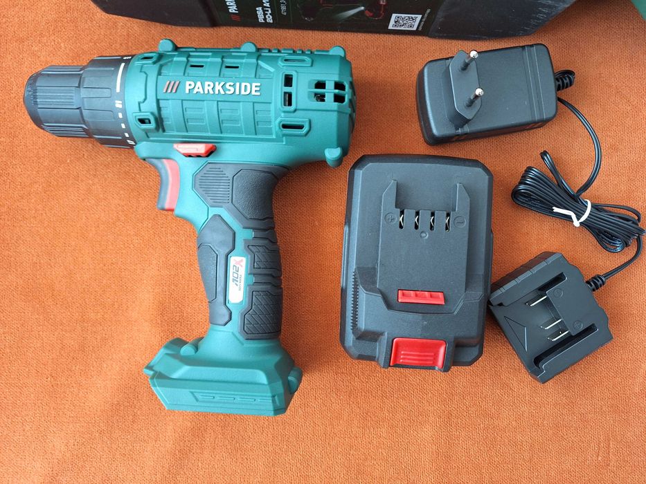 Bormasina - Masina de insurubat si  gaurit Parkside cu acum+ incarc