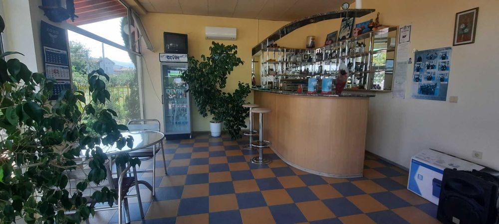 Дава се под наем Магазин в с. Първенец, Област Пловдив - 30 кв.м за 280.5 € - Снимка #1