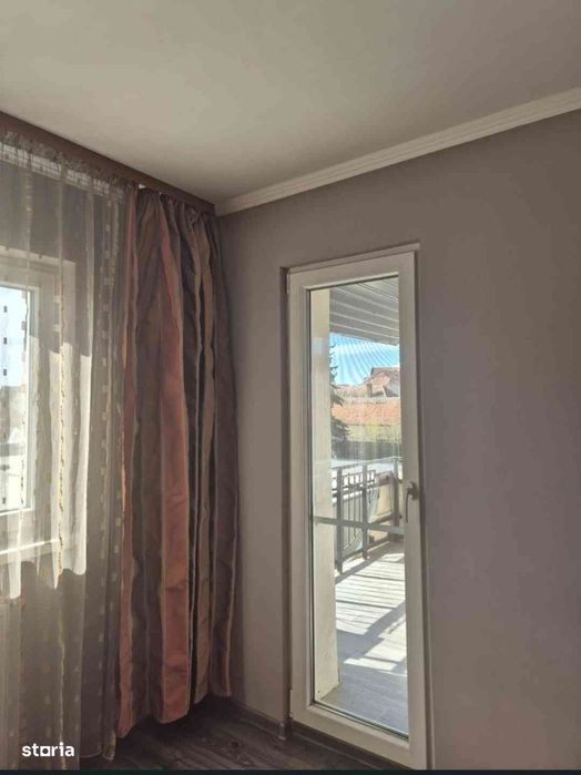 Vand apartament 2 camere , ultracentral, renovat ,utilat si mobilat
