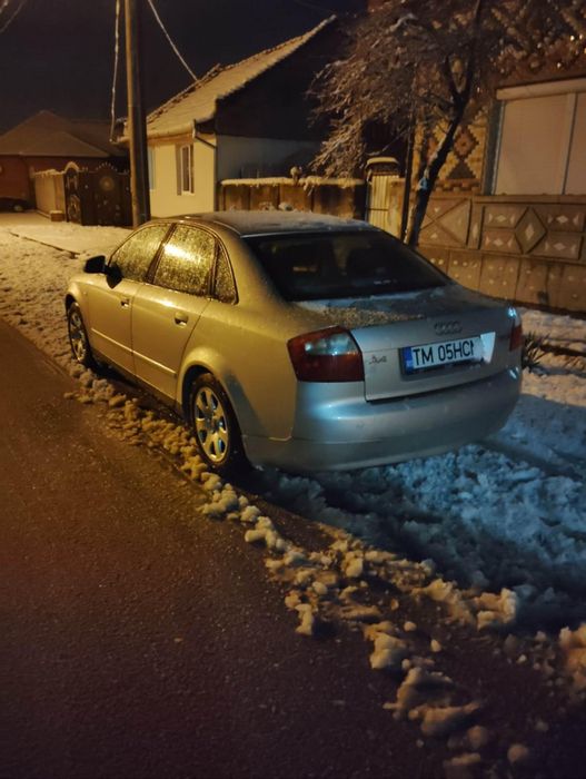 Vând Audi a 4 b6 1.9 disel