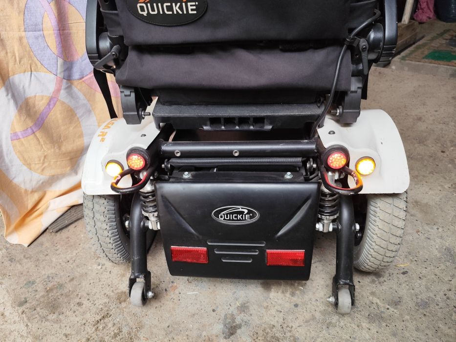 Scaun rulant electric dizabilități Quickie Salsa R2