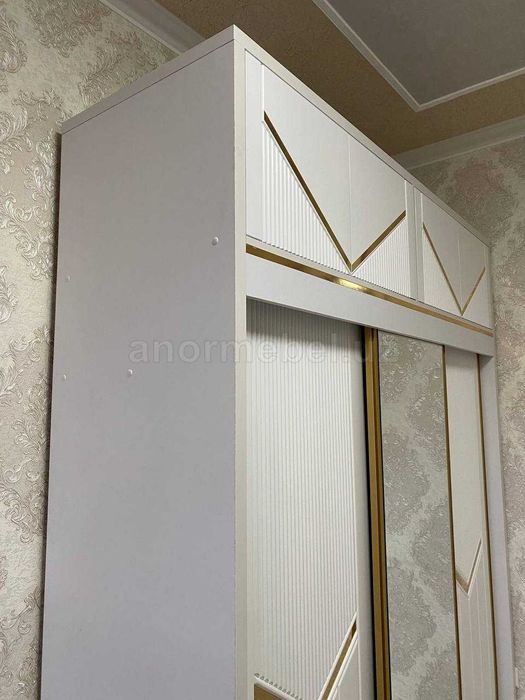 Шкаф купе неоклассика