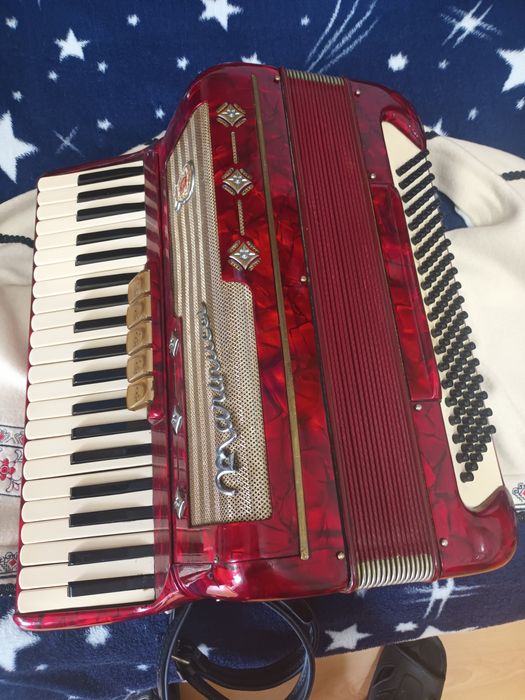 Acordeon Marinucci 120 basi