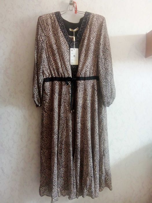 Платье женское, новое.