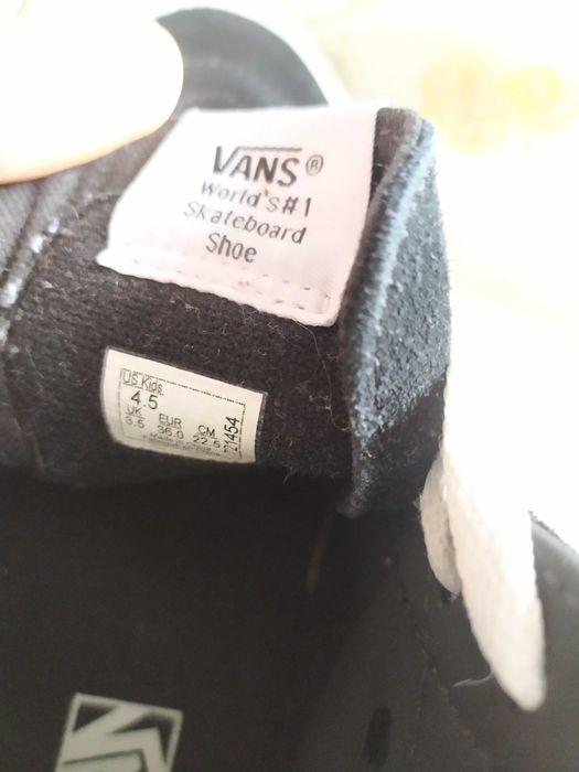 Кецове Puma и Vans номер 36