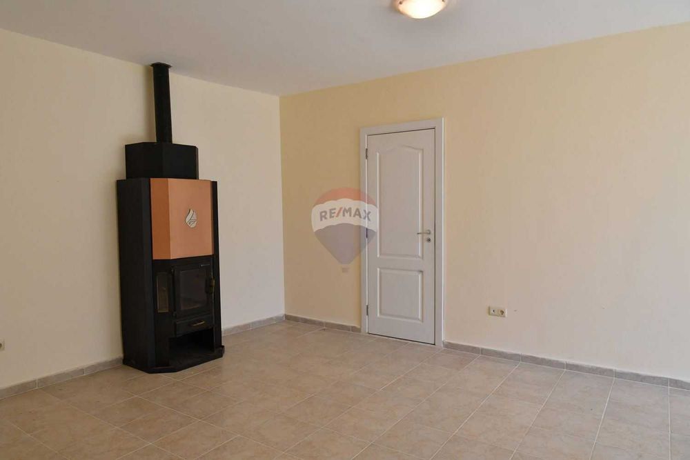 Вила в село Близнаци, общ. Аврен, обл Варна, TE