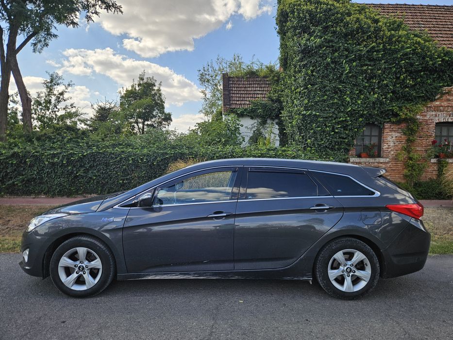 HYUNDAI i40 2014 — imagine 3