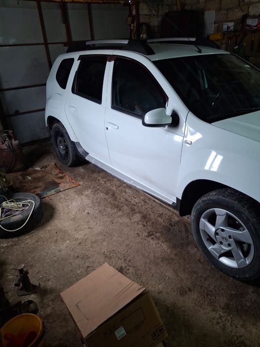 Рено Дастер 2,0 лит